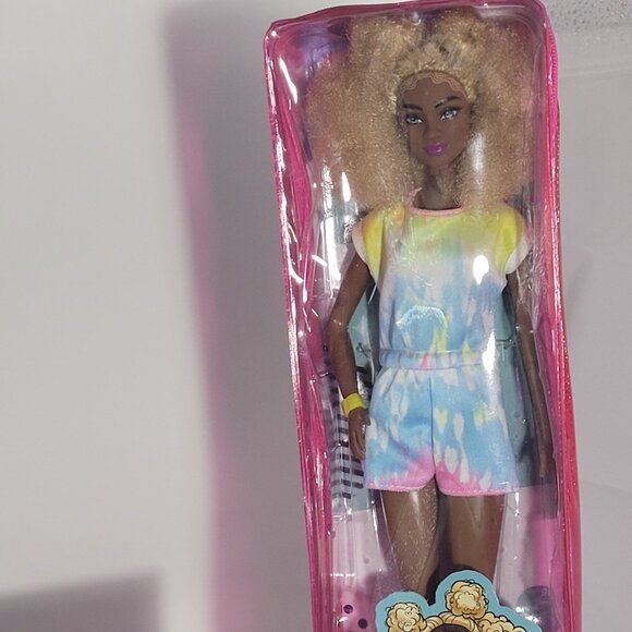 Black Friday Sale- Barbie Fashionista Doll - Curly Blonde Hair in Tie-Dye Outfit - Picture 1 of 7